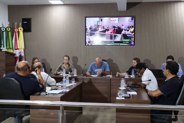 Secretária de Planejamento e Chefe do Departamento de Contabilidade são convocadas para prestar esclarecimento sobre serviços de limpeza pública