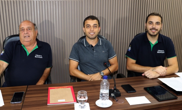 Mesa Diretora do biênio 2023/2024 inicia trabalhos na primeira reunião plenário do ano