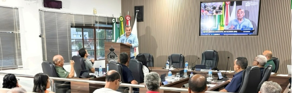 Tribuna Live utilizada por morador do Bairro Condomínio Recanto das Garças resulta em pedido formal de documentos e esclarecimentos à Prefeitura