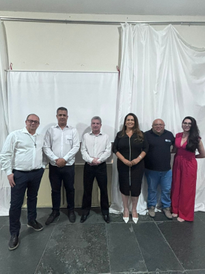 Presidente da Câmara de Cláudio prestigia lançamento do Mérito Empresarial 2025