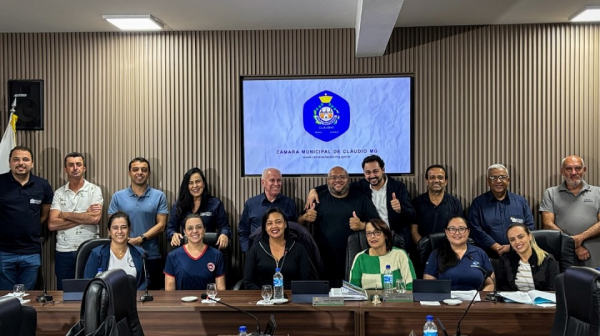 Câmara de Cláudio aprova gratificação para pedagogos em tramitação célere